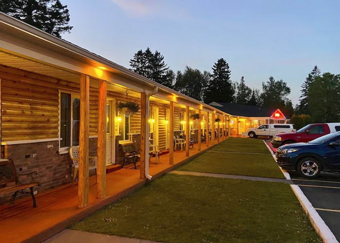 Colonial Motel - From Web Site (newer photo)